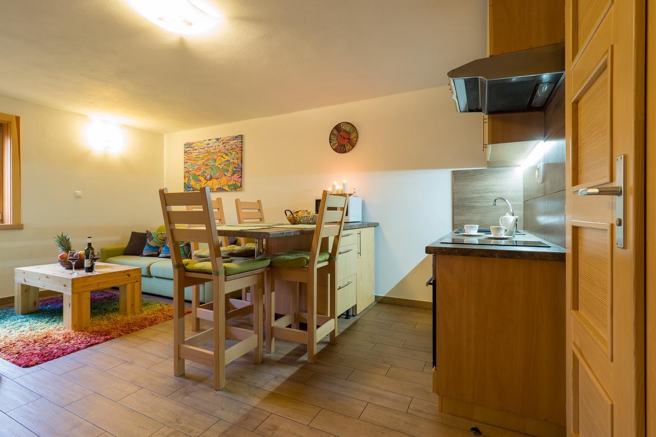 Apartment House Kongen ديمانوفْشكا دولِنا المظهر الخارجي الصورة