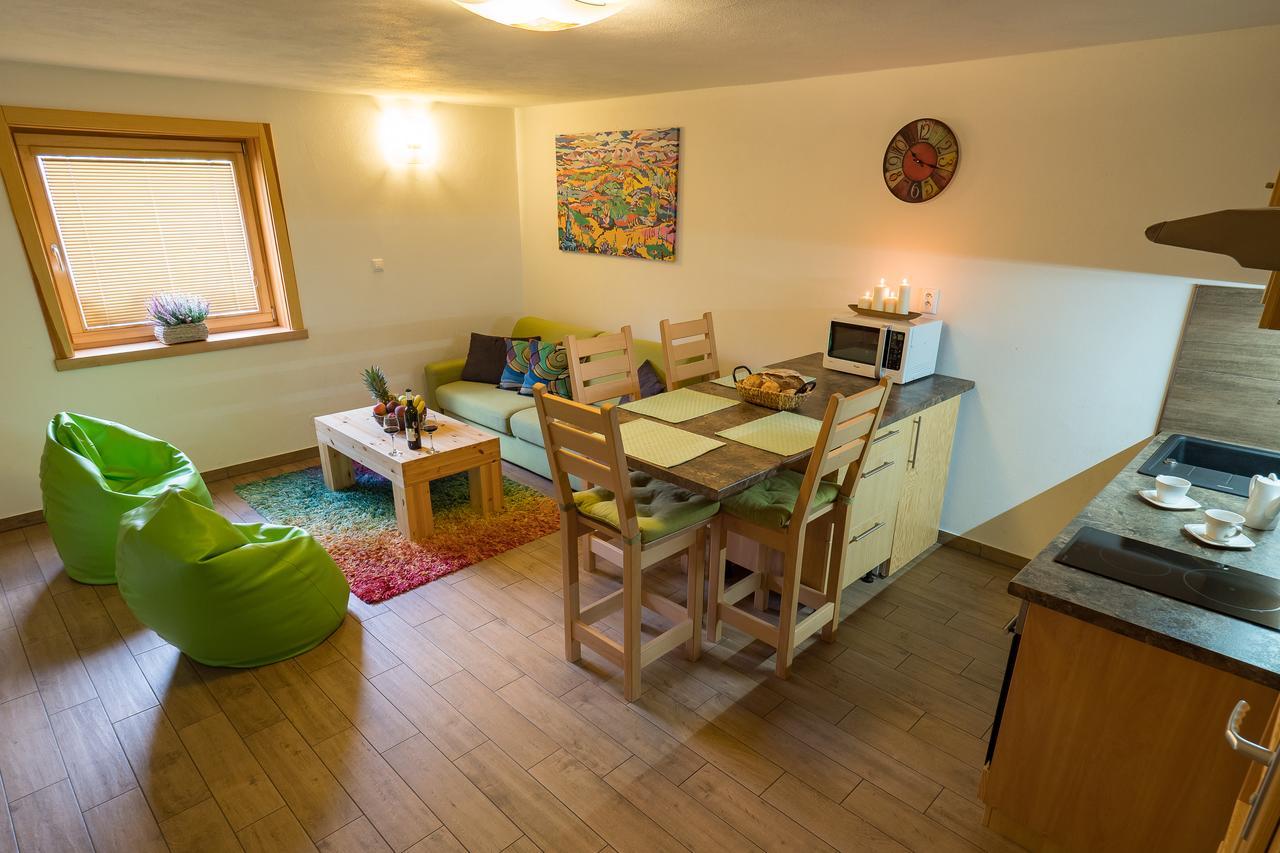 Apartment House Kongen ديمانوفْشكا دولِنا المظهر الخارجي الصورة